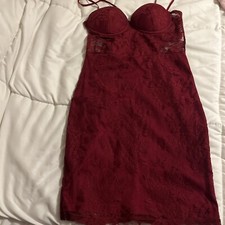 Charlotte Russe Dress Womens Size Small Cranberry Lace Sleeveless