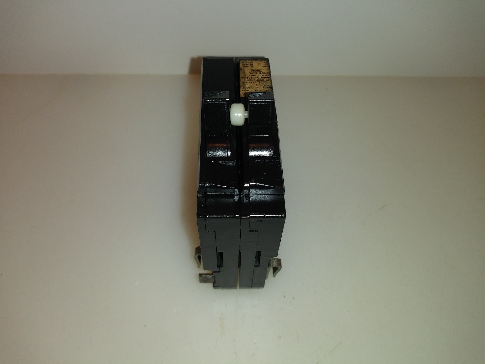 Disjoncteur Crouse-Hinds MH240 40A Double Pôle 120/240V - Neuf Dans Son Emballage