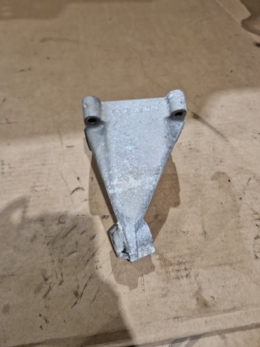 Mercedes A2712230804 Motorhalter