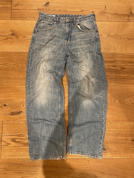 Blue Baggy Jeans – EUR 38 / US 30 – Great Condition – Slight Heel Bite