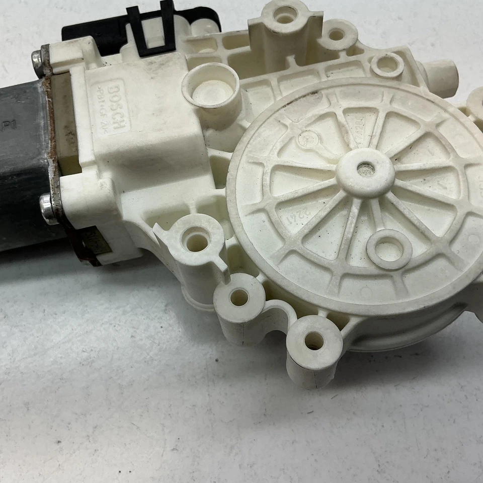 MOTORINO ALZAVETRO POSTERIORE SINISTRO PER SMART Forfour 1° Serie 0130822209 (0 - Immagine 3 di 4