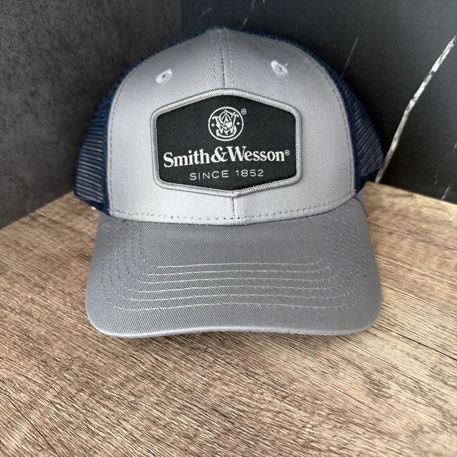 Smith And Wesson Adjustable Trucker Hat Navy & Light Gray