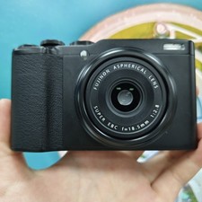 Fujifilm XF10 24.2MP Compact Digital Camera Black English w/Charger & Battery