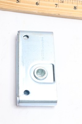 Penn Elcom Panel Lock Male 9274M