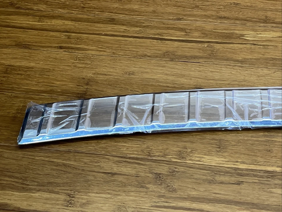 Panel de protección de parachoques trasero VW Volkswagen Atlas 2021-2025 3CN061195A OEM Foto 4 de 4