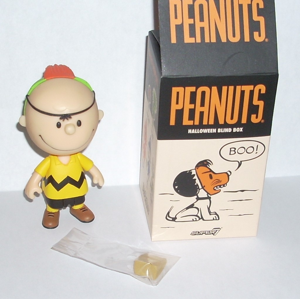 New 2025 Halloween Charlie Brown Mask Super7 Peanuts Wave 7 Action