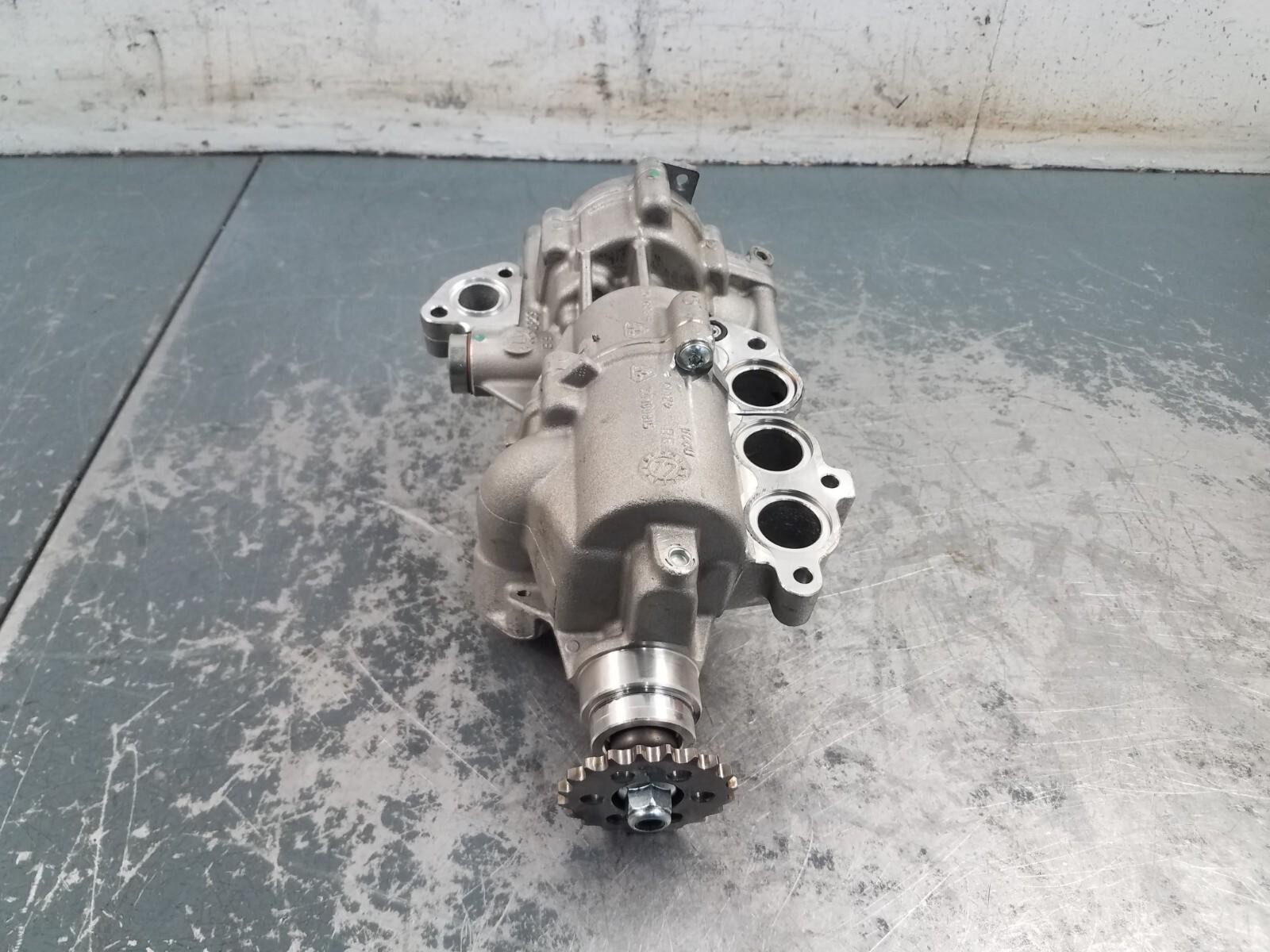 McLaren 720S 4.0L M840T Dry Sump Oil Pump # 5999 Q 8-3