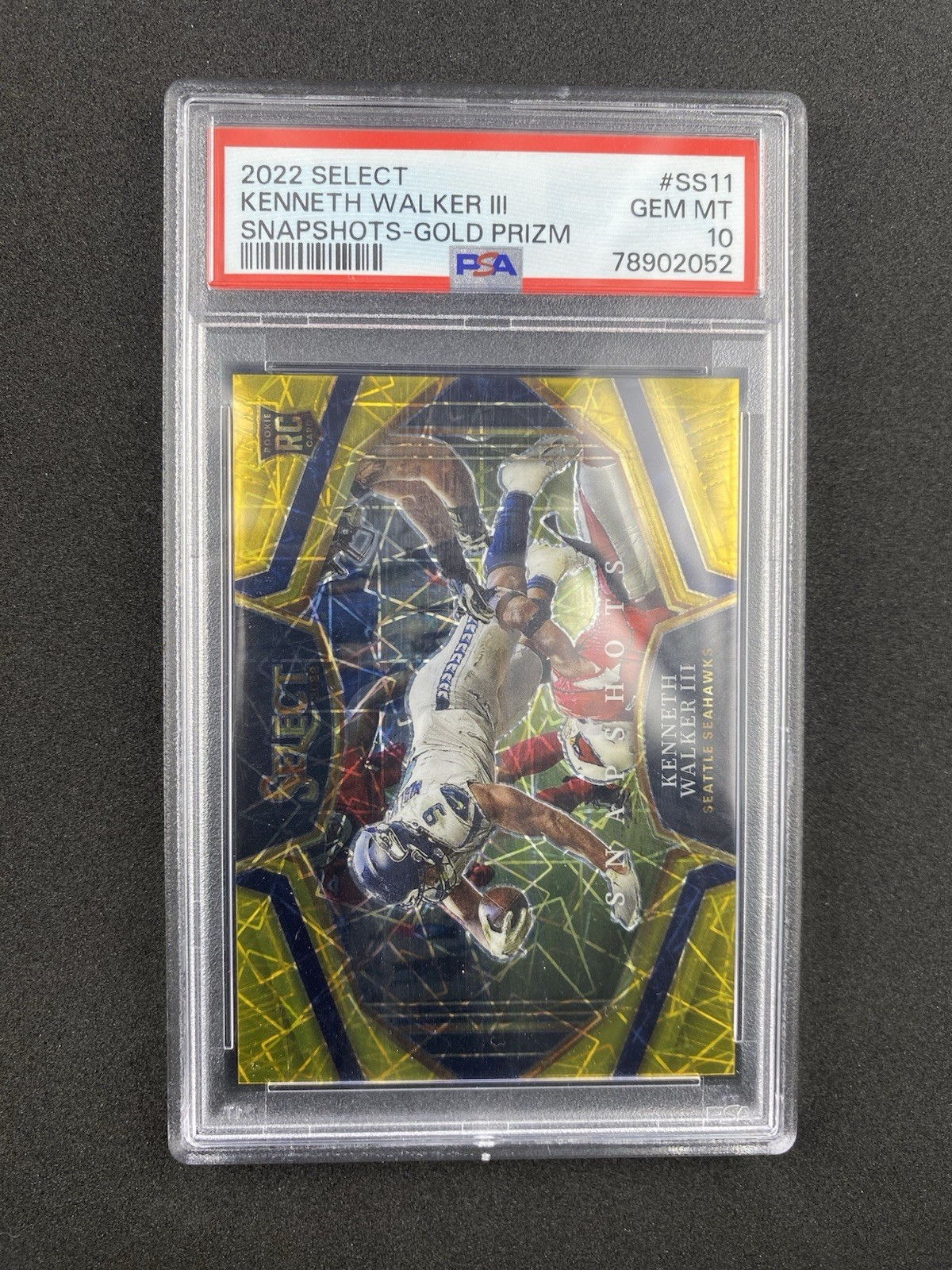 Kenneth Walker lll 2022 Select Snapshots Gold Prizm Rookie /10