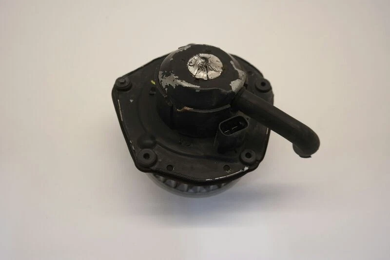  91-93 CADILLAC ALLANTE Blower Motor  - Image 4 of 4