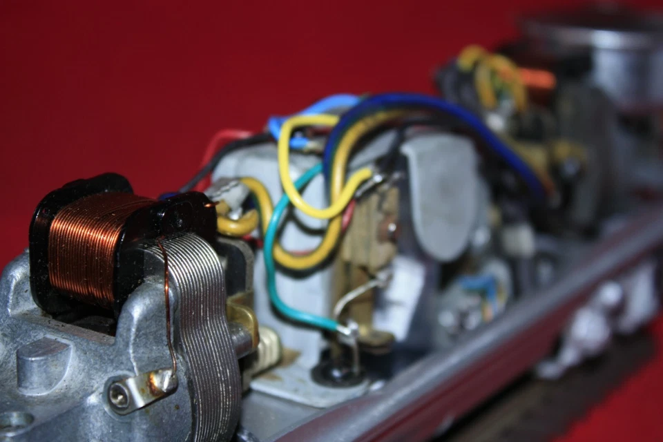 LIONEL TRAIN  BATTERY ELIIMINATOR 2242,2243,2333,2343,2352,2353,2354,2355 - Image 3 of 4