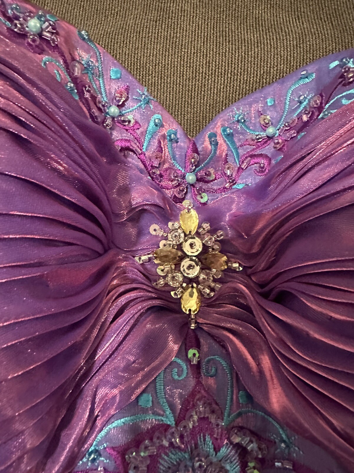 Picture 3 of 19