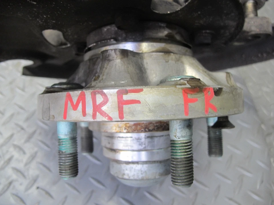 86-91 MAZDA RX7 NO TURBO 5 TACOS DELANTERO DERECHO NUDILLO RUEDA BUJE COJINETE OEM Foto 2 de 4