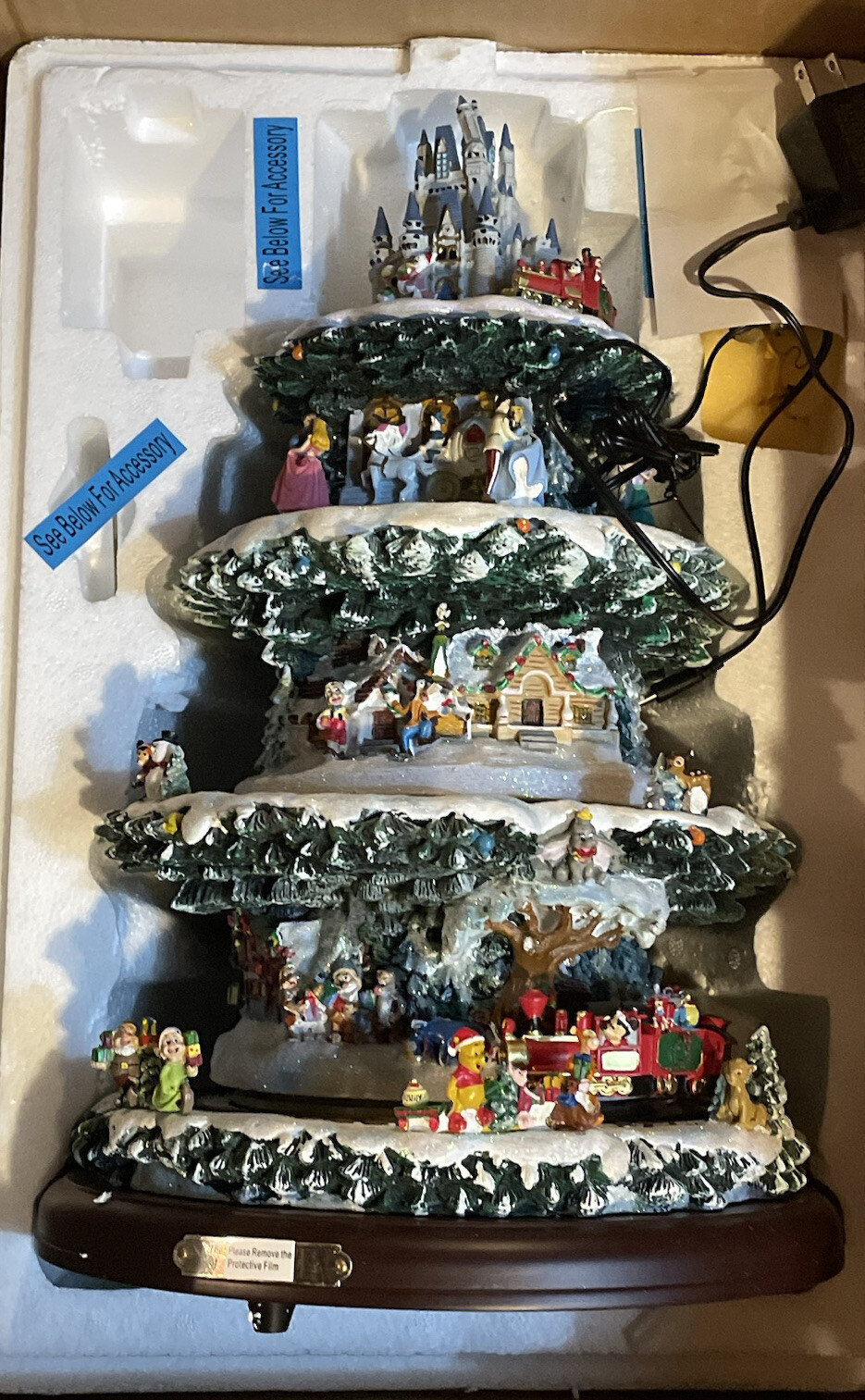 Bradford Exchange Wonderful World Of Disney Lighted Tabletop Christmas