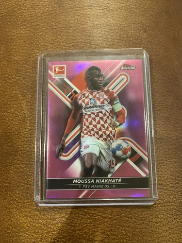 2022 Topps Finest Bundesliga Moussa Niakhate Pink 273/300 1. FSV Mainz 05