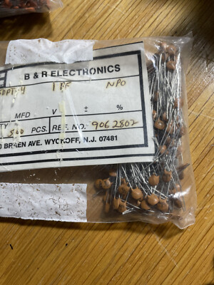 A lot of 20, 1 pf to 680 pf NPO, COG ceramic disc capacitors, 50V, 100V