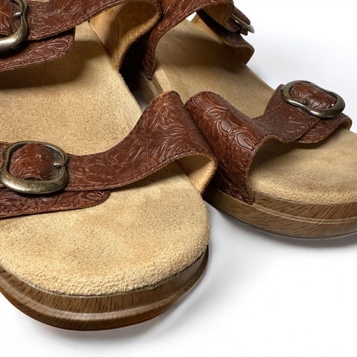 Dansko Sandals Women’s Size 41 Sophie Slide Wedge Brown Leather Floral Embossed - Picture 3 of 11