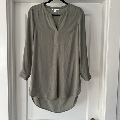 Dr2 Dress Womens XS Extra Small Green V Neck Long Sleeve Shirt Casual Business