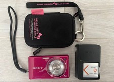 Cámara digital compacta Sony Cyber-shot rosa con estuche cargador Hello Kitty