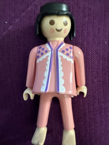 Playmobil Figure Woman Hospital Patient, Pink Pajamas 3980 7624 - Picture 3 of 14