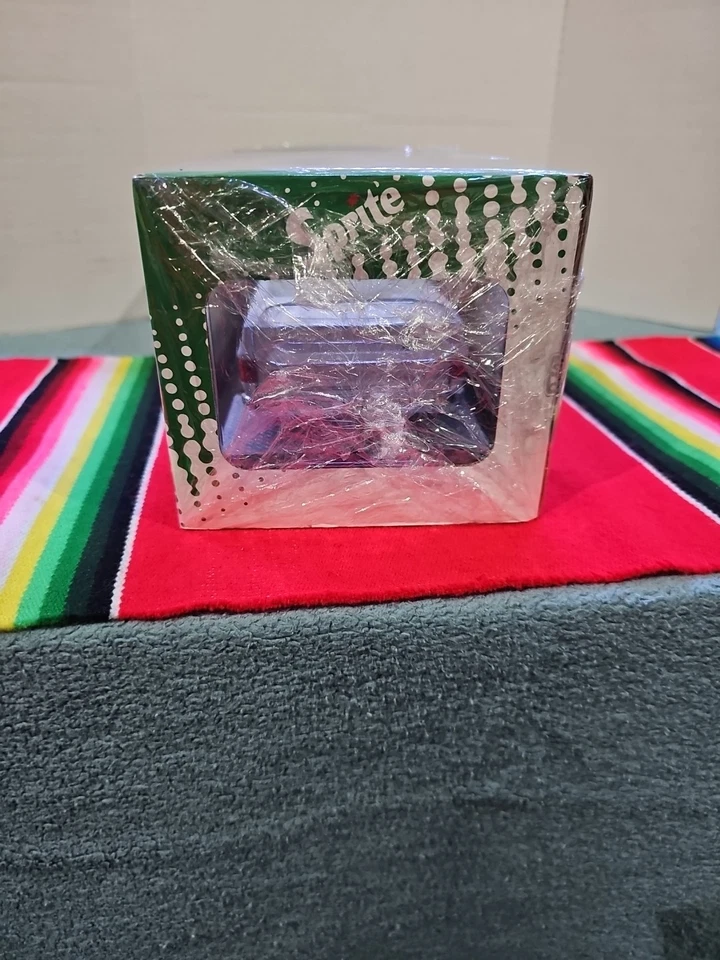 Máquinas M2 Coca-Cola 1976 GMC Sierra Grande 15 Sprite 1/24 Foto 4 de 4