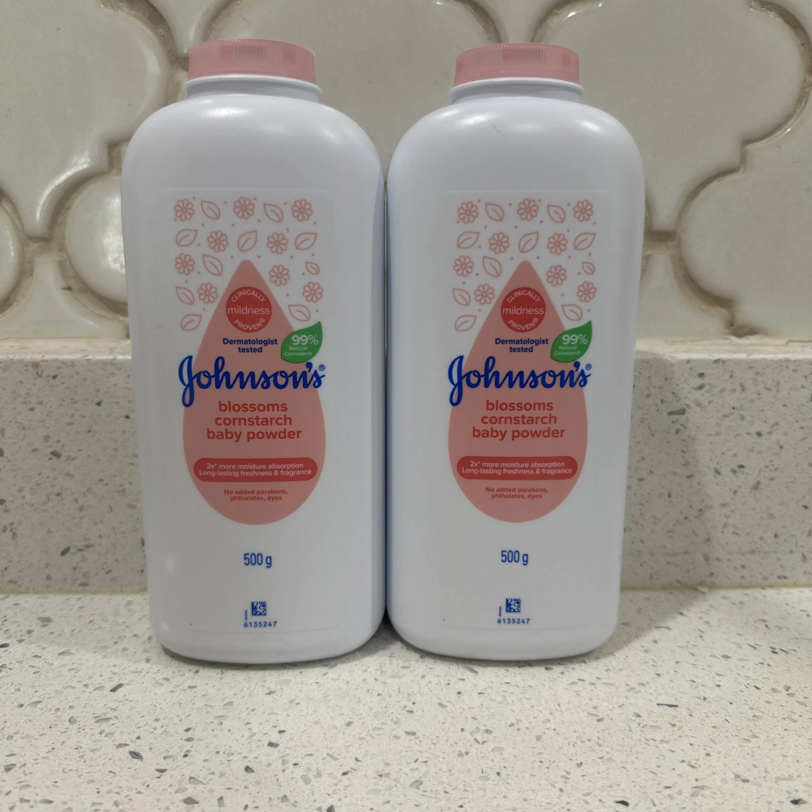 Johnson’s Blossoms Cornstarch Baby Powder 500G NEW ( 2 pc )
Opens in a new window or tab