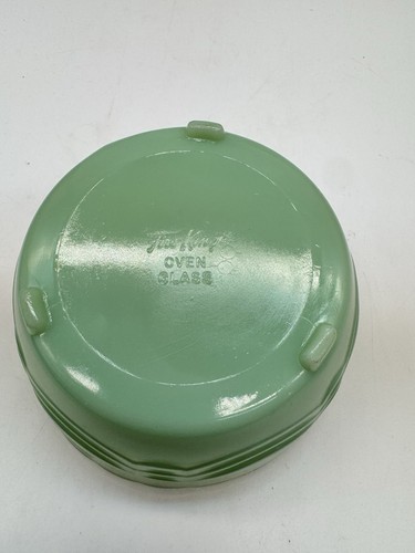 Vintage Fire King Jadeite Green Glass Bulb Bowl 3-Footed Bowl With Scalloped Rim - Picture 2 of 4