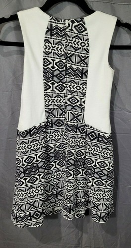 Girl's Black White geometric Sleeveless Dress by BCX Girl Size 8 - Picture 2 of 6
