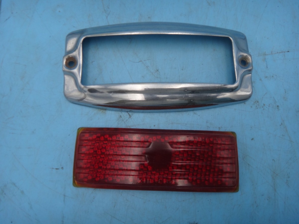 Lucy　0508 1947-48 Kaiser Frazer Taillight lens and bezel Stimsonite