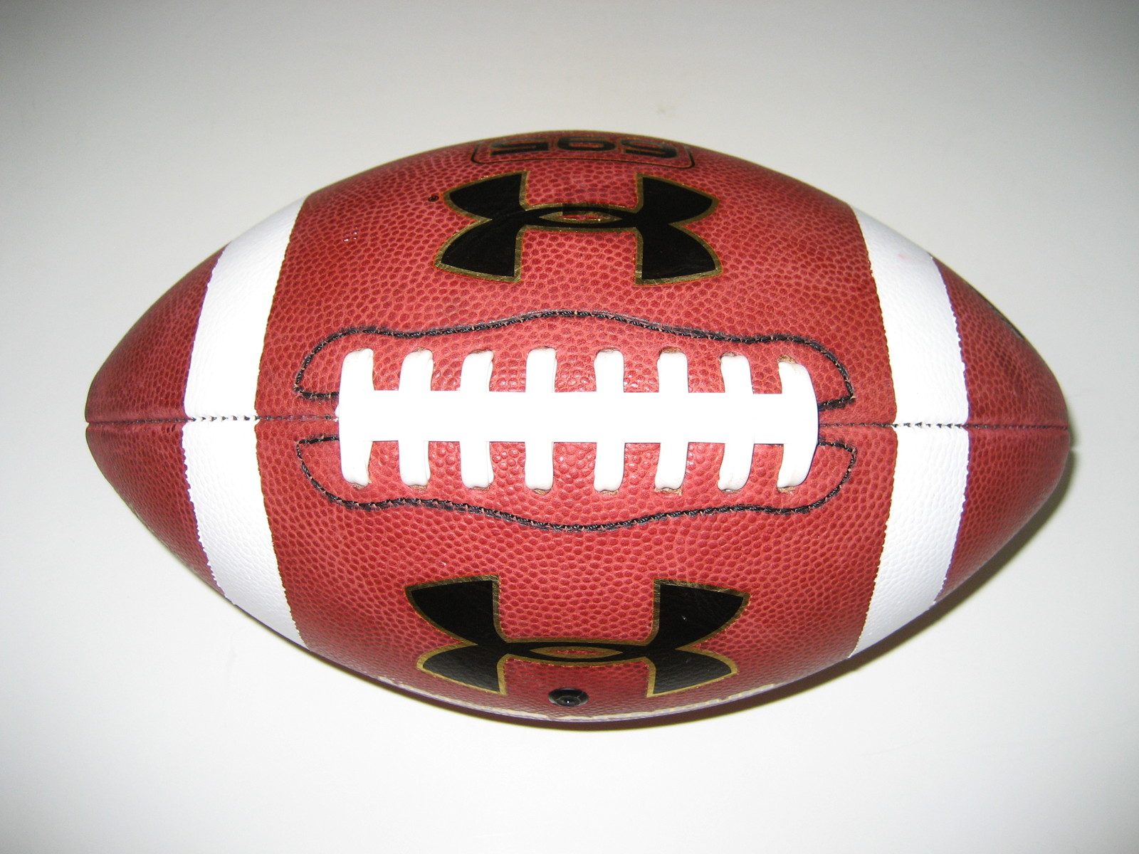 under armour 695 football