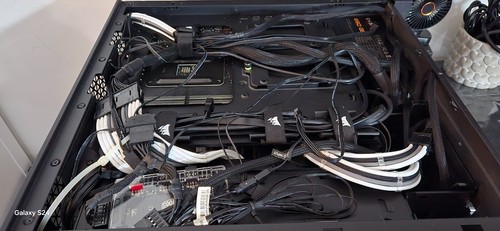 Gaming PC - Ryzen 9 5950X and Rtx 3090 FE, 2TB M.2 and 32GB Ram- Desktop - Bild 4 von 13