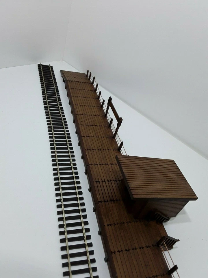 Laser Cut OO Gauge Wooden Station Platform and Halt Kit - Image 2 of 4