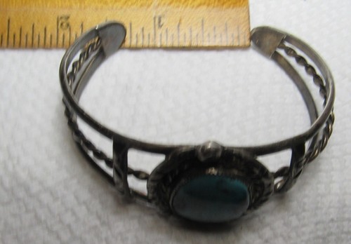 Old Navajo Cuff Bracelet Sterling & Turquoise Native American - Picture 14 of 17