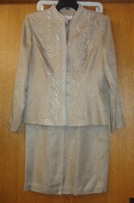 Woman's sz 8 - Tan tone-on-tone print SKIRT SUIT - Adrianna Papell - Very NICE
