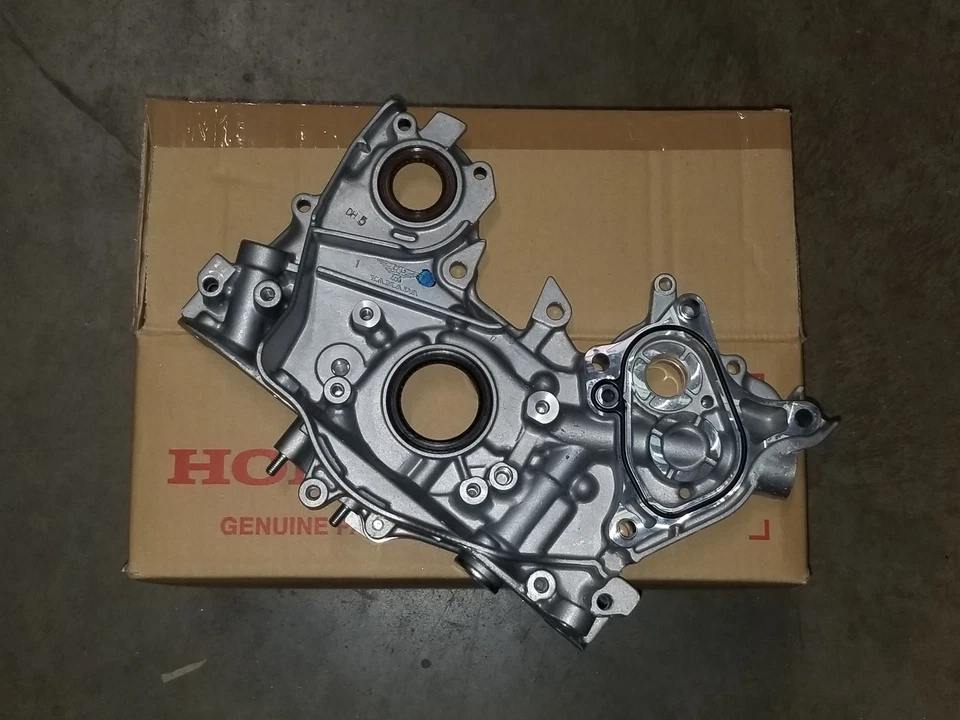 Nueva bomba de aceite de motor genuina OEM Honda 15100-P5M-A01 1998-2001 Prelude Foto 2 de 4