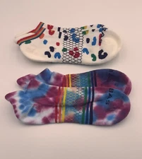 2-Pack Rainbow Bombas Bee Proud Ankle Pride Socks - Large