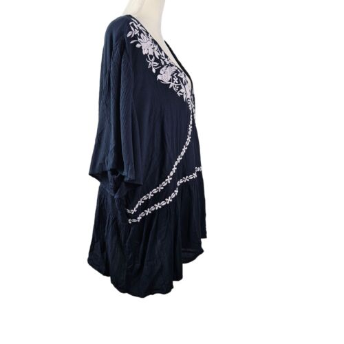 Knox Rose Women's Plus Size 4X Navy Blue Embroidered Boho Tunic Top Casual - Picture 3 of 10