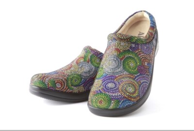 Alegria Kayla Bullseye Clogs Size US 8/EURO 38