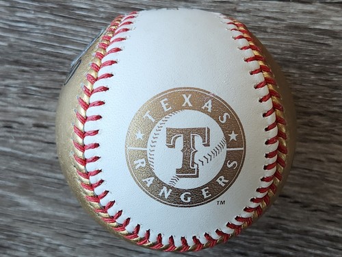 Corey Seager Texas Rangers World Series 2023 Gold Baseball - Beckett QR Code - Picture 3 of 4