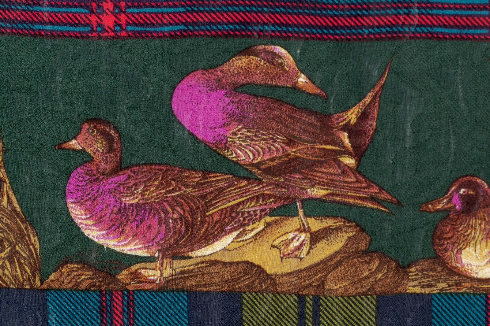 Authentic Shawl "Guy Laroche " / "Guy Laroche " S… - image 10