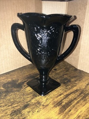 L.E. Smith Black Amethyst Glass Trophy Vase Dancing Women/Nymphs 7 Hx6 Wx5 D