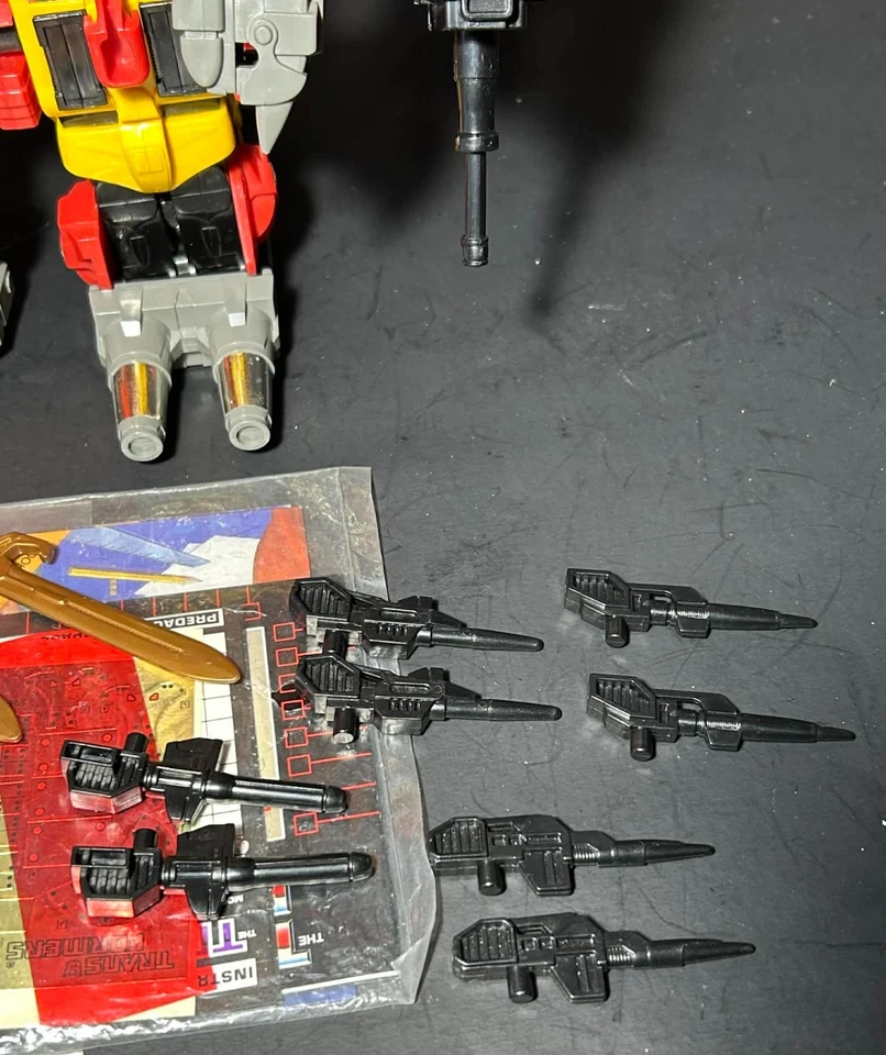 Vintage G1 Transformers Predaking Predacons  Hasbro 86 Decepticons - Image 4 of 4
