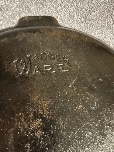 Wagner Ware Vintage Cast Iron Round Griddle Frying Pan Single Handle