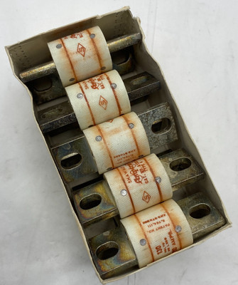 SHAWMUT A13X300 AMP TRAP 13 VOLTS ,TYPE 4 ,A13X300 BOX OF 10