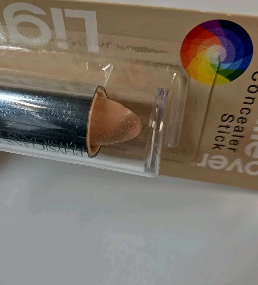 Physicians Formula Gentle Coverage Concealer Stick PF682 LIGHT. Brand New - Image 3 of 4