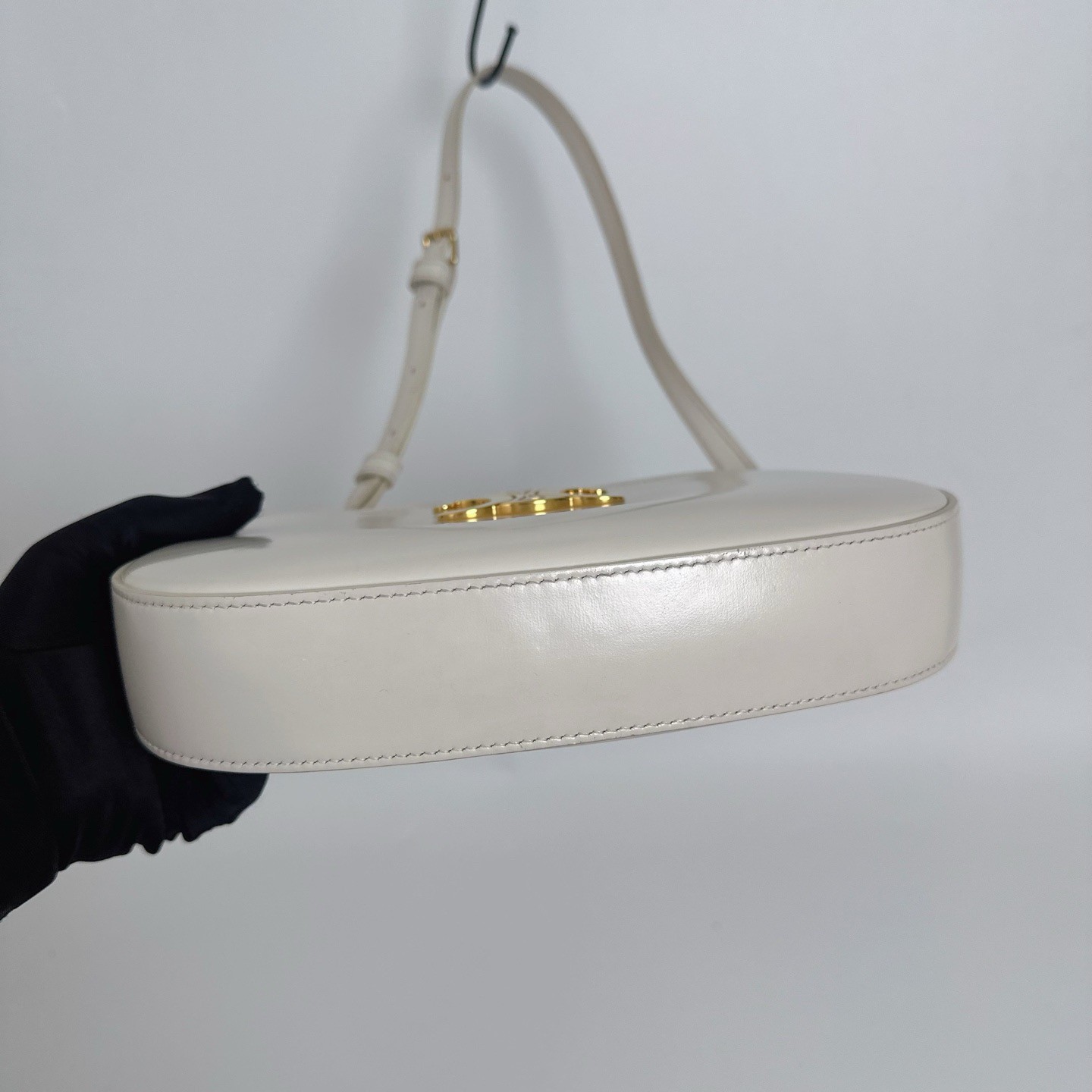 Authentic Celine Tilly Medium Triomphe Calfskin L… - image 6