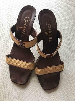 chanel raffia slides