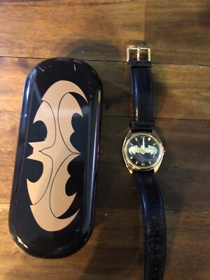 RARE 1997 Batman & Robin Limited Edition Fossil Watch with Tin 22 
