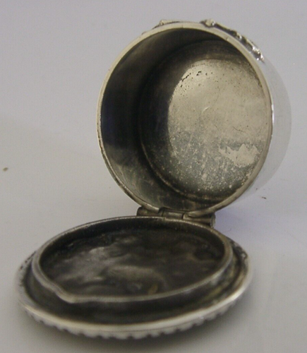 PRETTY ENGLISH SOLID STERLING SILVER BOX 1986 ART NOUVEAU STYLE - Picture 4 of 6