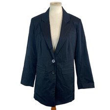 NWT Chicos Womans Blazer Size 1 Black Long 2 Button Enclosure Career