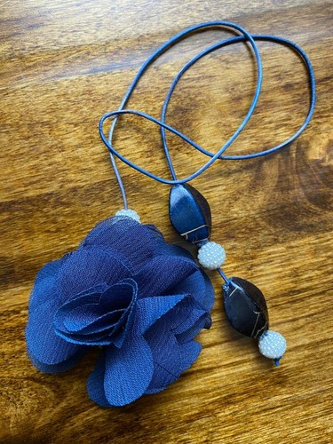 Traveler's Notebook Journal Planner Bookmark Book Thong Blue Flower Pendant - Imagen 2 de 2
